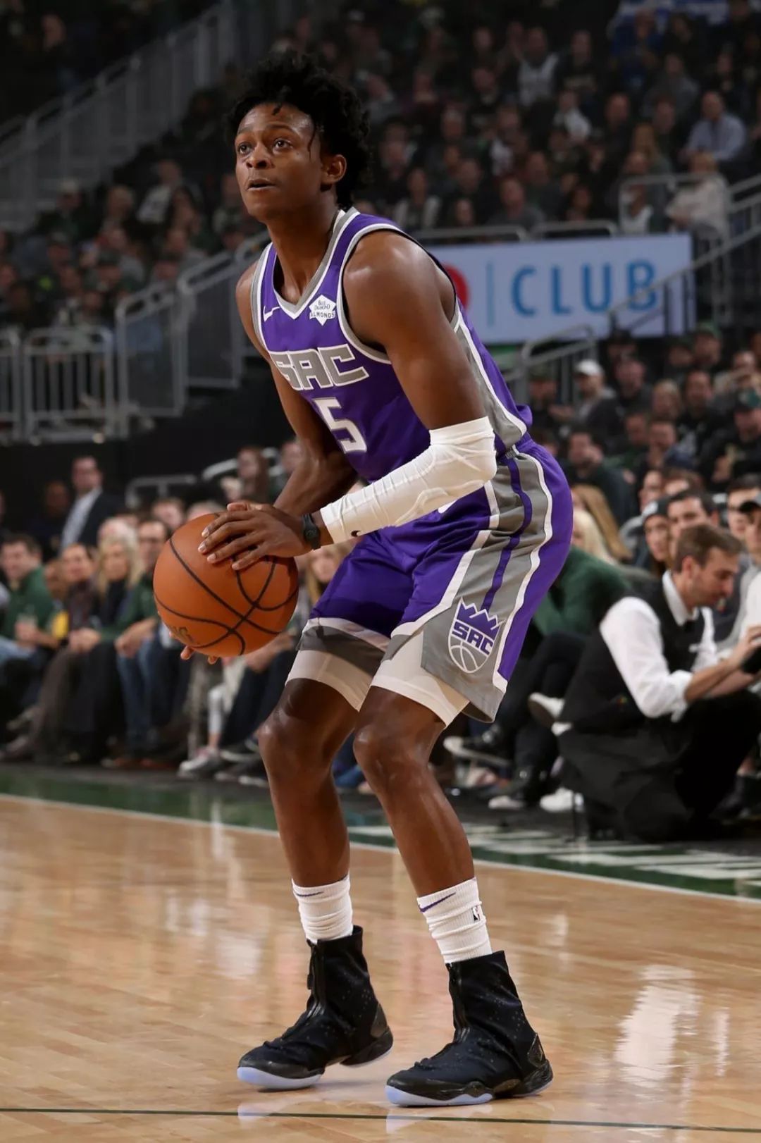 乐部之间的 乐部之间的